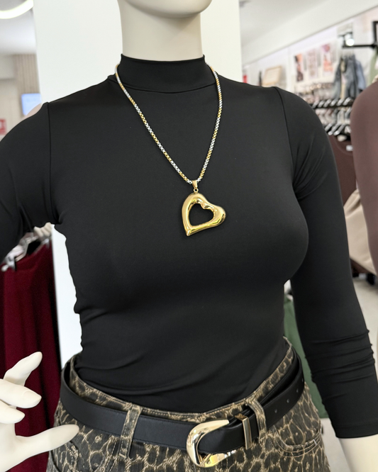 Esencial cuello alto